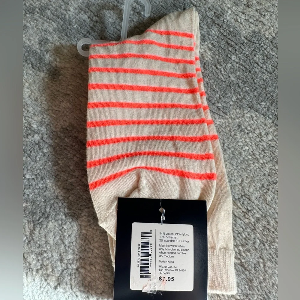GAP Cream Socks with Bird and Pink Stripes